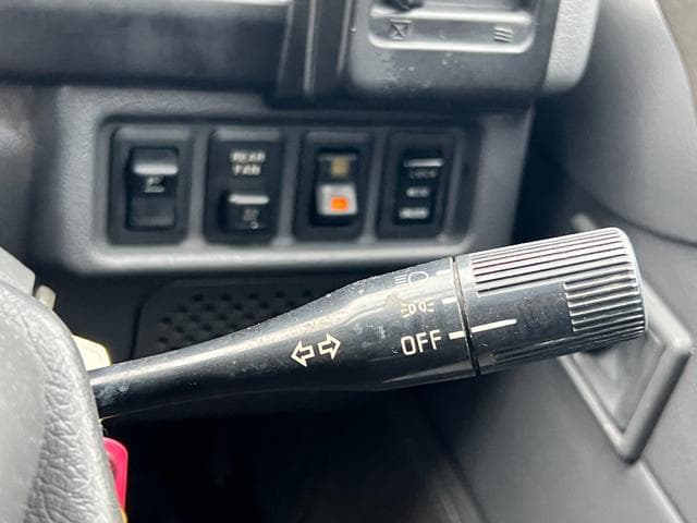 1996 Mitsubishi Delica JDM car for sale — photo 23 of 25