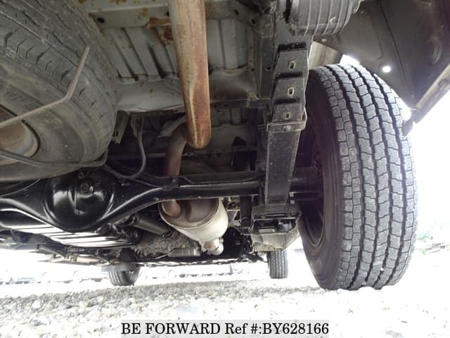 2009 Toyota HiAce JDM car for sale — photo 16 of 25