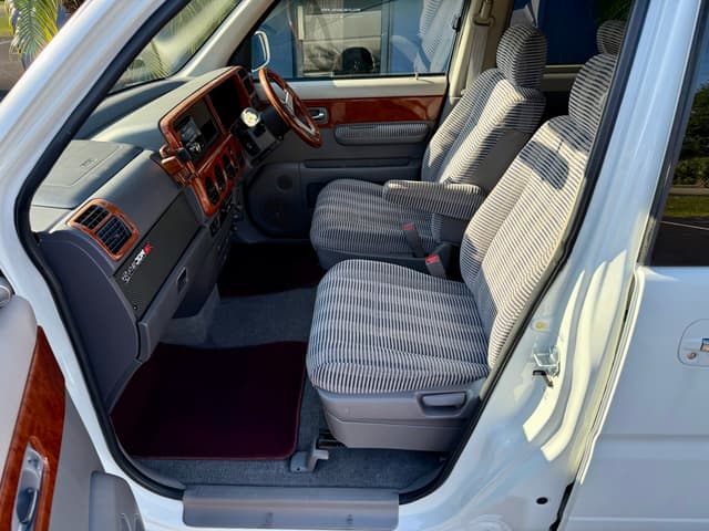 1997 Honda Stepwagon JDM car for sale — photo 14 of 22