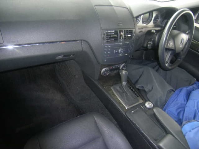 2009 Mercedes-Benz C Class JDM car for sale — photo 3 of 8
