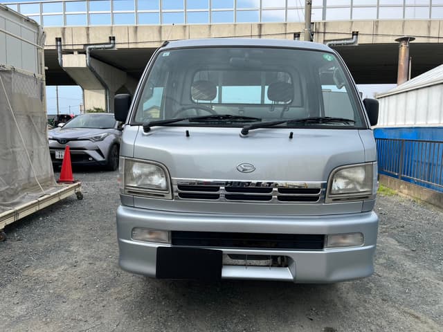 2002 Daihatsu Hijet JDM car for sale — photo 2 of 25