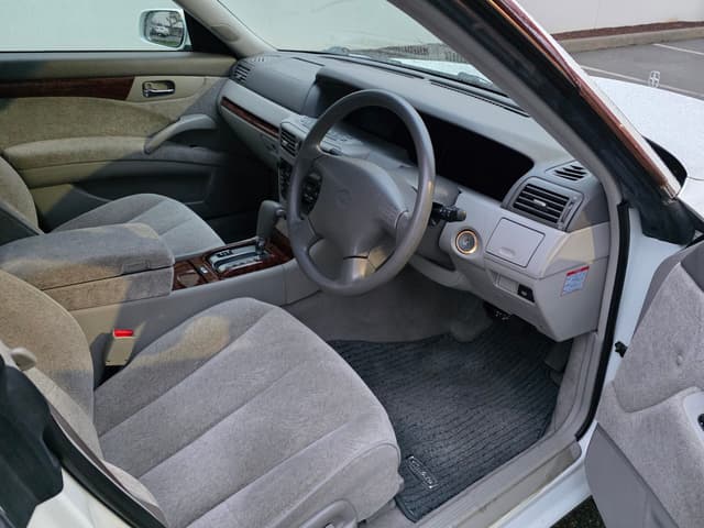 1999 Nissan Cedric JDM car for sale — photo 9 of 14