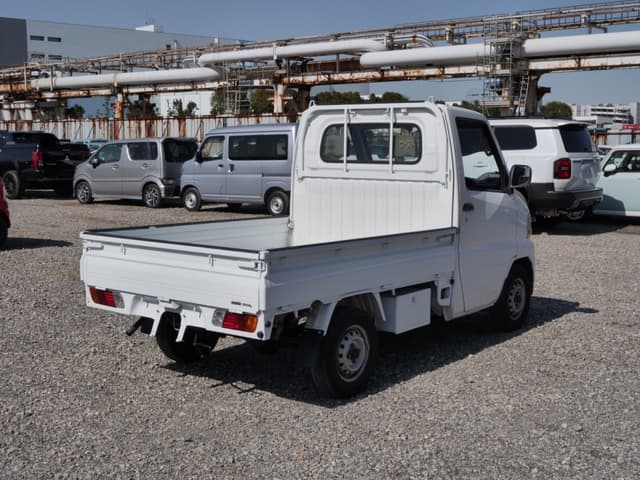 2001 Mitsubishi Minicab JDM car for sale — photo 5 of 25