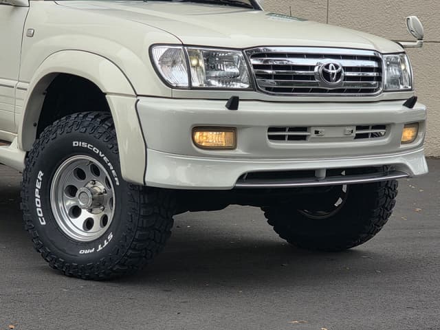 2000 Toyota Land Cruiser JDM car for sale — photo 22 of 25
