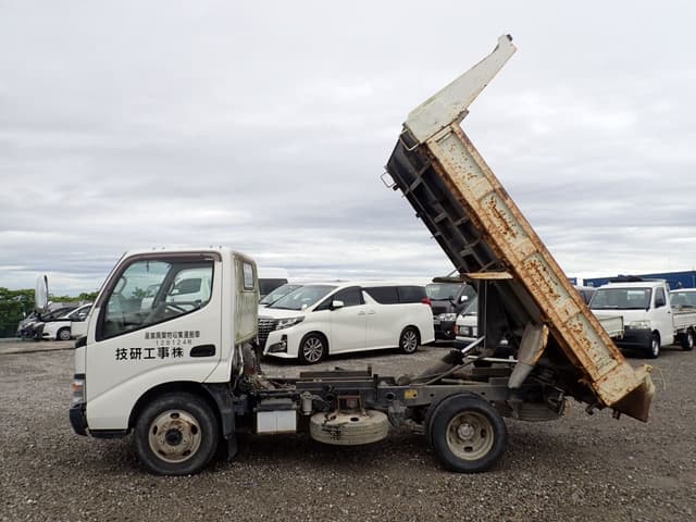 2004 Toyota Toyoace JDM car for sale — photo 2 of 25