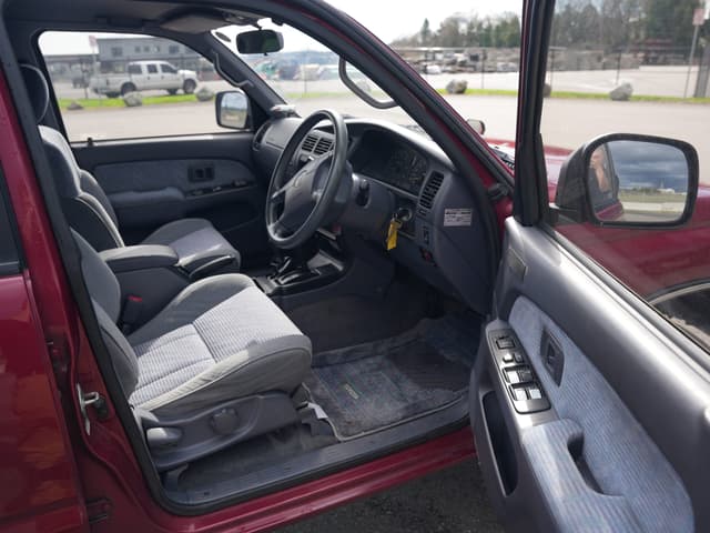 1998 Toyota Hilux Surf JDM car for sale — photo 8 of 14