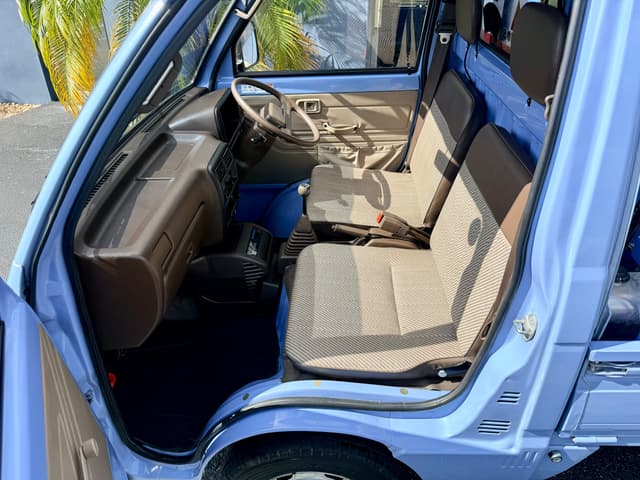 1992 Daihatsu Hijet JDM car for sale — photo 21 of 21
