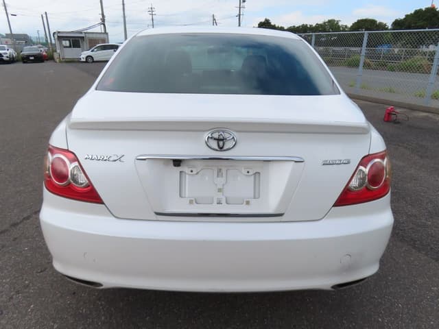 2009 Toyota Mark X JDM car for sale — photo 4 of 25