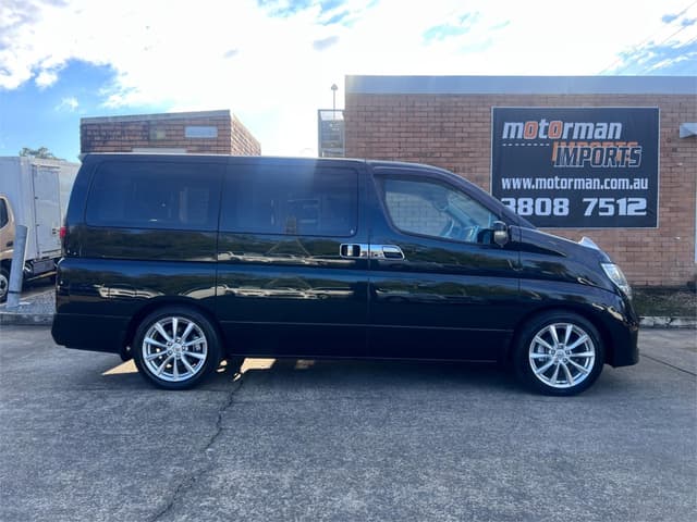 2007 Nissan Elgrand JDM car for sale — photo 5 of 16