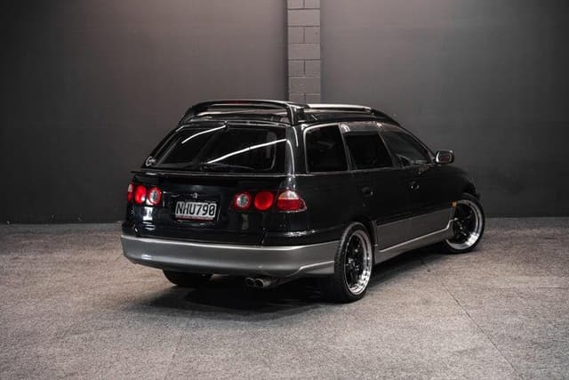 1997 Toyota Caldina JDM car for sale — photo 3 of 19