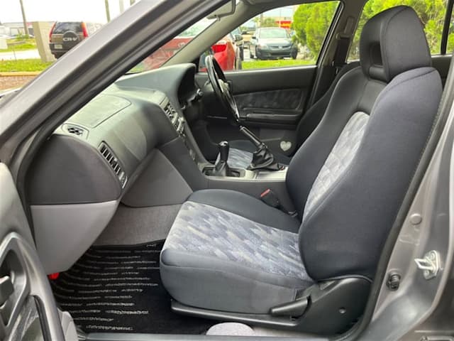 1998 Nissan Skyline JDM car for sale — photo 13 of 17