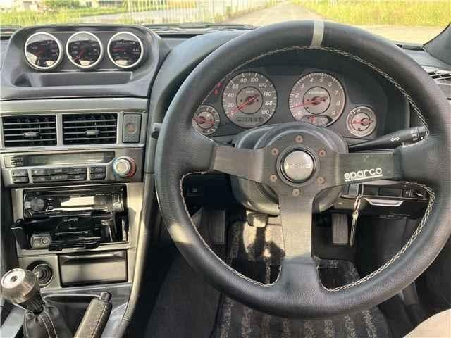 1998 Nissan Skyline JDM car for sale — photo 3 of 13