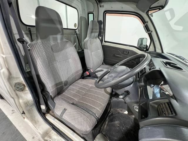 2000 Daihatsu Hijet JDM car for sale — photo 8 of 25