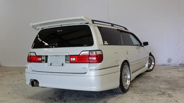 1998 Nissan Stagea JDM car for sale — photo 7 of 13