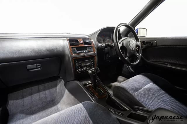 1996 Subaru Legacy JDM car for sale — photo 9 of 25