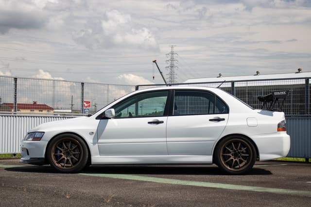 2006 Mitsubishi Lancer Evolution JDM car for sale — photo 3 of 25
