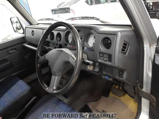 1996 Suzuki Jimny JDM car for sale — photo 3 of 8