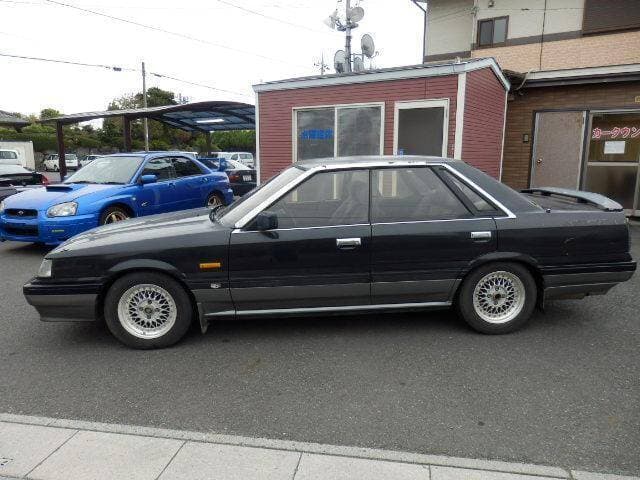 1987 Nissan Skyline JDM car for sale — photo 5 of 18