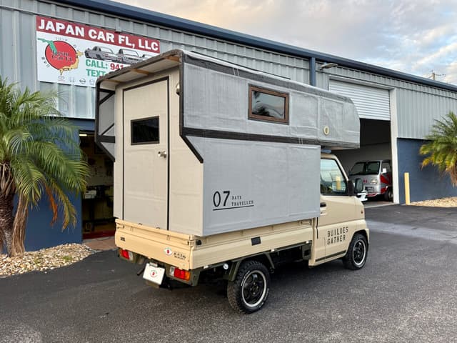 2000 Mitsubishi Minicab JDM car for sale — photo 4 of 21