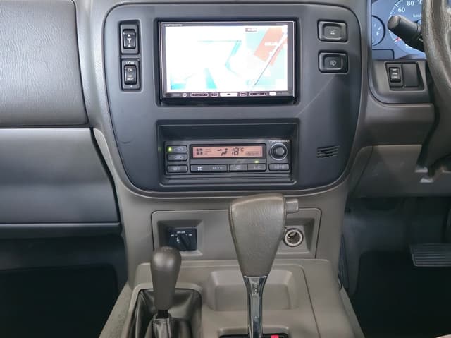 1998 Nissan Safari JDM car for sale — photo 6 of 25