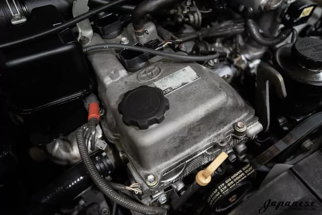 2000 Toyota Hilux Surf JDM car for sale — photo 24 of 25