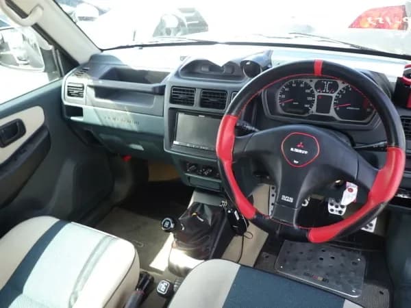 1999 Mitsubishi Pajero Mini JDM car for sale — photo 8 of 10