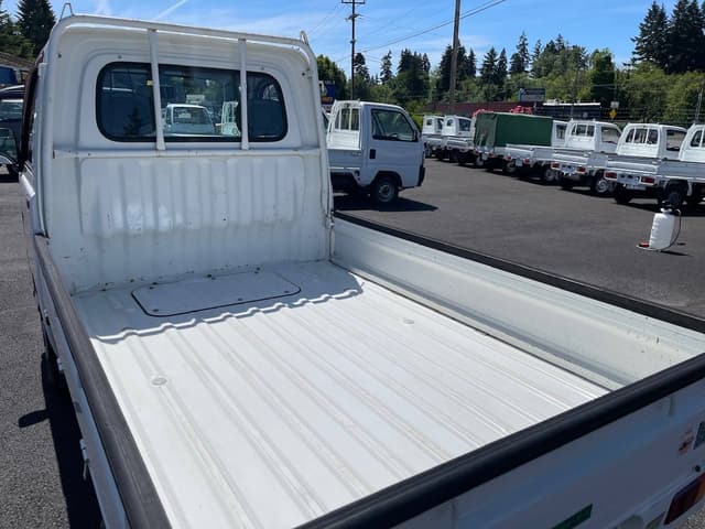 1996 Daihatsu Hijet JDM car for sale — photo 13 of 25