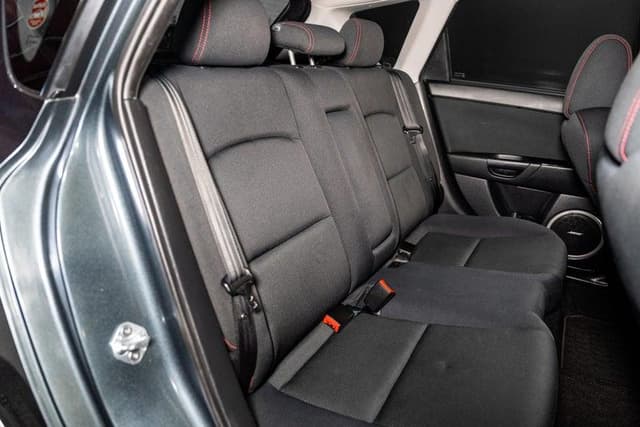2009 Mazda Axela JDM car for sale — photo 17 of 20