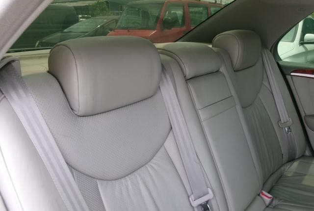 2001 Toyota Celsior JDM car for sale — photo 14 of 17