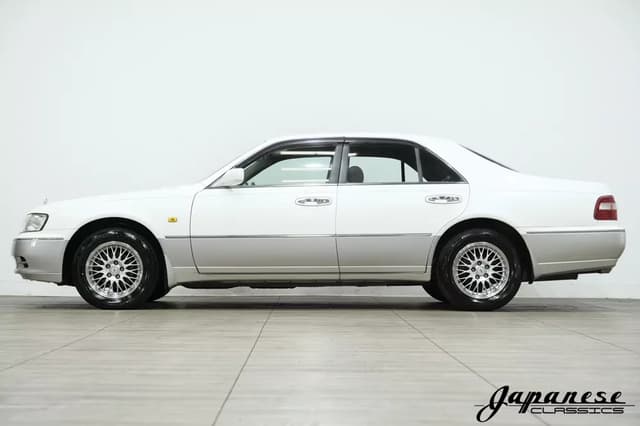 1997 Nissan Cima JDM car for sale — photo 4 of 25