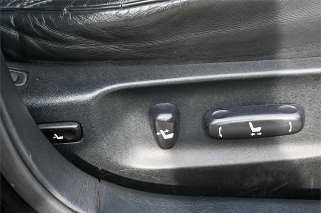 2007 Toyota Crown JDM car for sale — photo 20 of 25