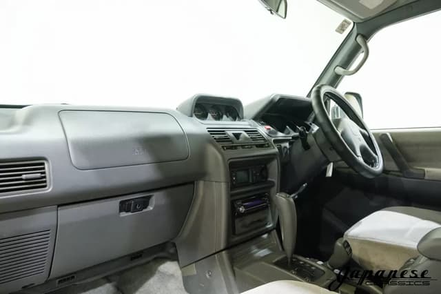 1997 Mitsubishi Pajero JDM car for sale — photo 9 of 25