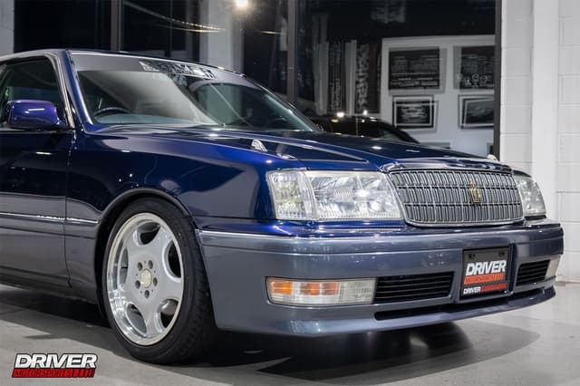 1998 Toyota Crown JDM car for sale — photo 24 of 25