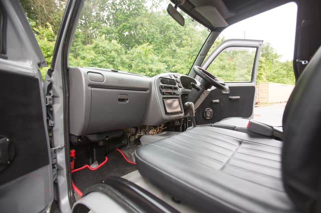 1997 Daihatsu Hijet JDM car for sale — photo 4 of 25