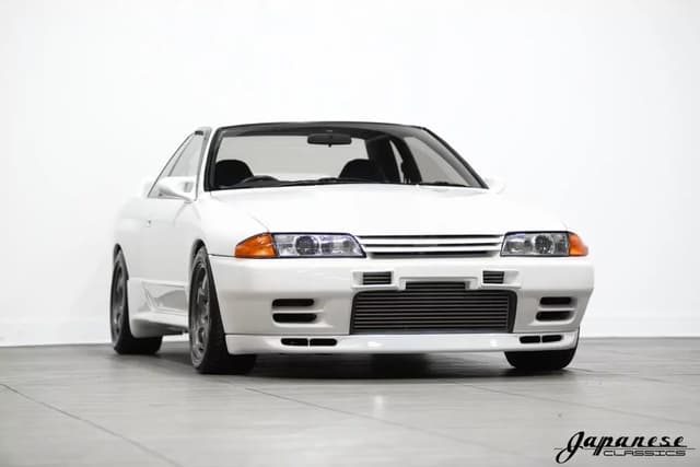 1993 Nissan Skyline JDM car for sale — photo 3 of 25