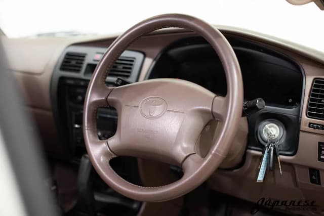 1999 Toyota Hilux JDM car for sale — photo 12 of 25
