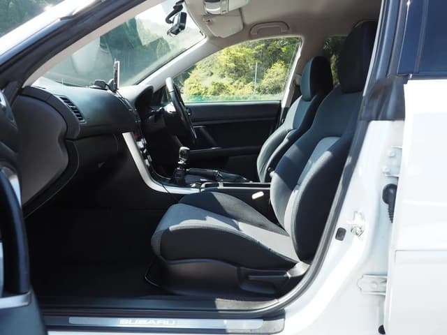 2005 Subaru Legacy JDM car for sale — photo 5 of 10