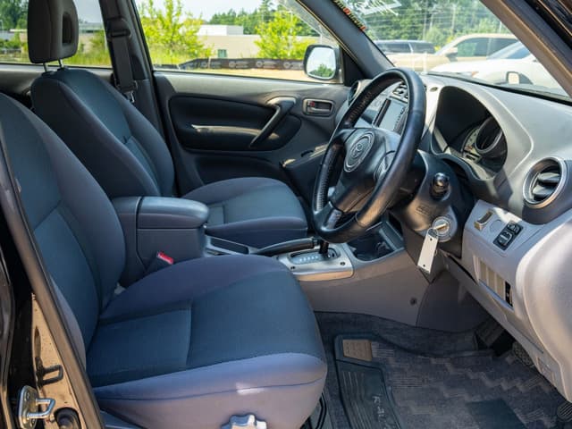 2000 Toyota RAV4 JDM car for sale — photo 12 of 16