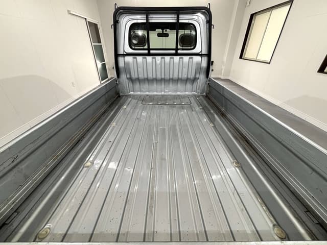 2001 Daihatsu Hijet JDM car for sale — photo 7 of 25