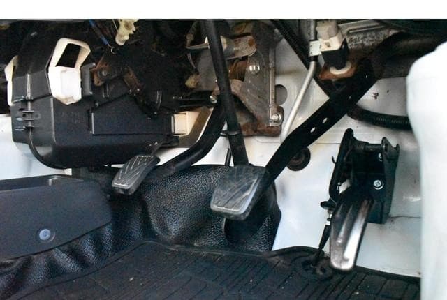 2010 Mazda Scrum JDM car for sale — photo 18 of 25