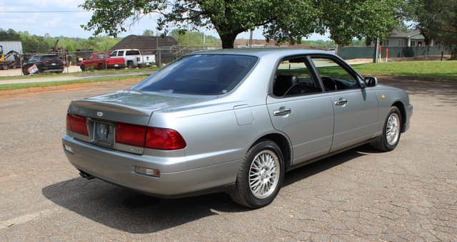 1998 Nissan Leopard JDM car for sale — photo 3 of 21