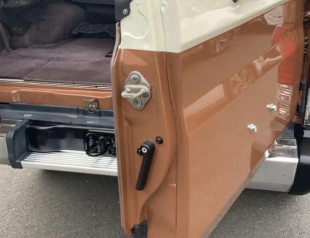 1993 Toyota Land Cruiser Prado JDM car for sale — photo 9 of 9