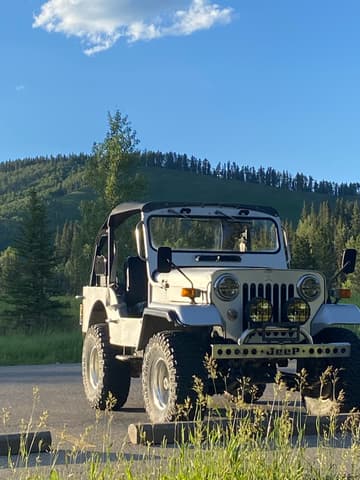 1991 Mitsubishi Jeep J53 JDM car for sale — photo 2 of 7