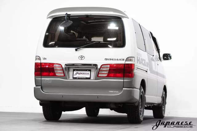 2000 Toyota Grand Hiace JDM car for sale — photo 8 of 25
