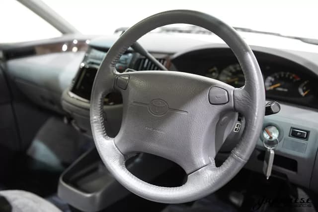 1996 Toyota Estima JDM car for sale — photo 12 of 25