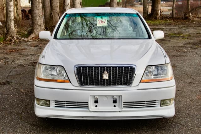 2001 Toyota Majesta JDM car for sale — photo 2 of 19