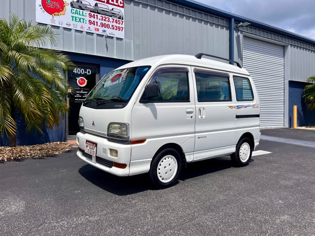 1996 Mitsubishi Bravo Minivan JDM car for sale — photo 9 of 22