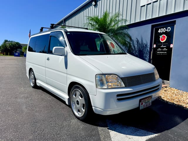2000 Honda Stepwagon JDM car for sale — photo 13 of 25