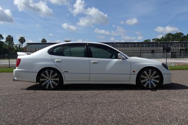 2001 Toyota Aristo JDM car for sale — photo 4 of 17