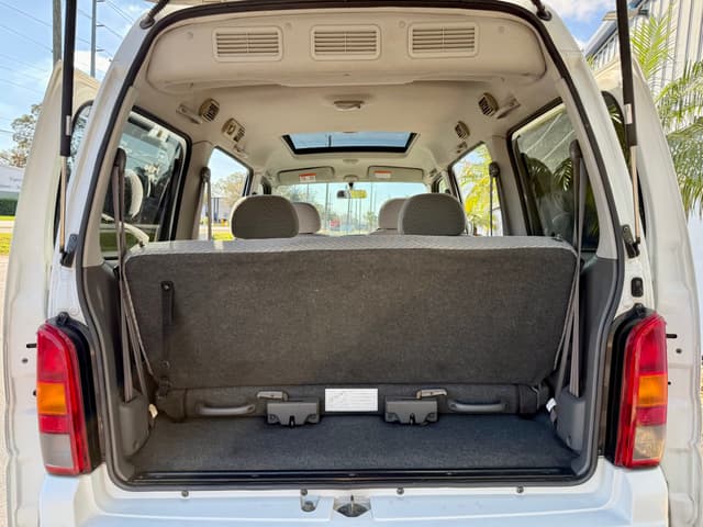 1999 Suzuki Every JDM car for sale — photo 11 of 18